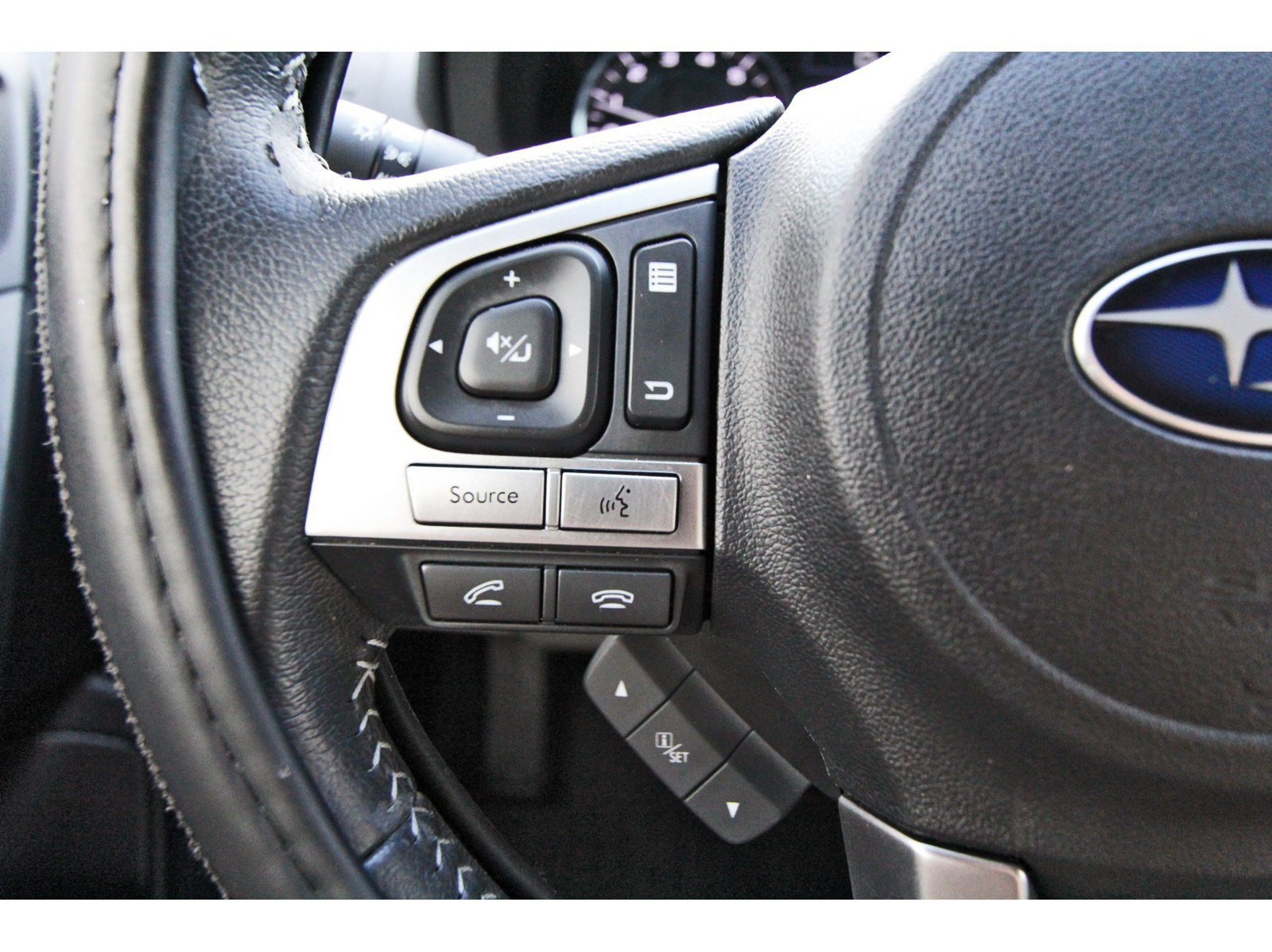 Used 2018 Subaru Forester 2.5i Limited AWD/4WD image 15