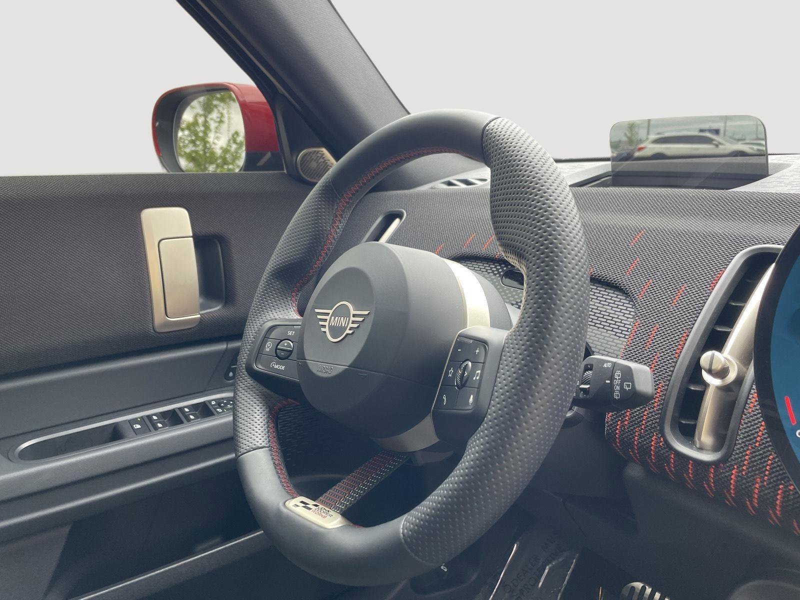 Used 2025 MINI Cooper Countryman John Cooper Works w/ Comfort Package Max AWD/4WD image 6