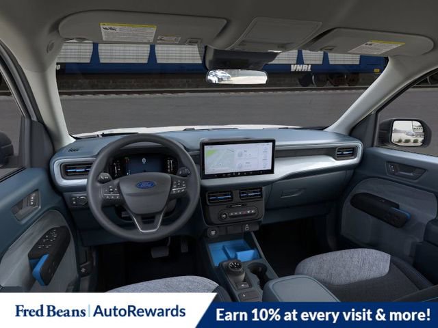 New 2025 Ford Maverick XLT image 9