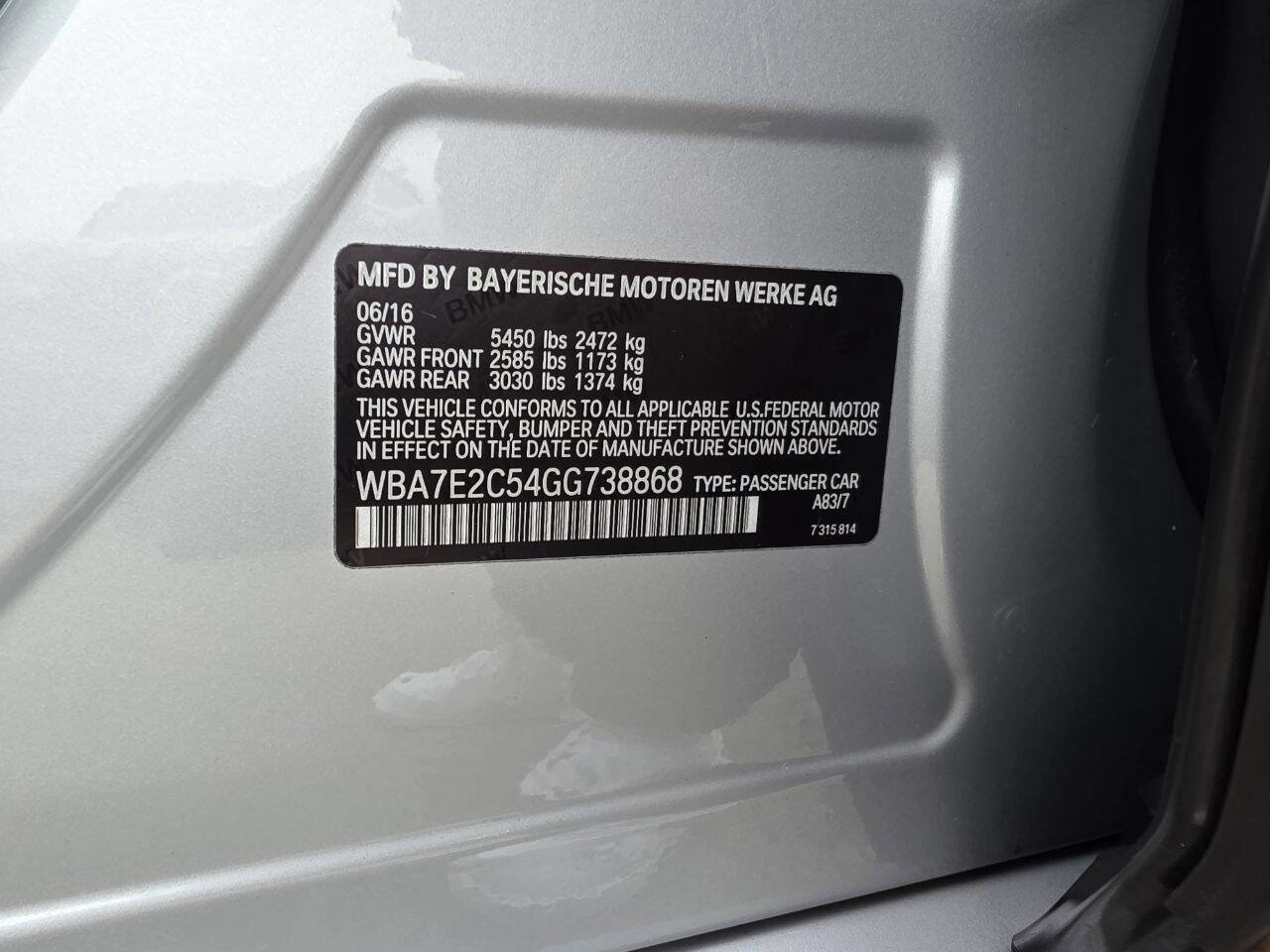 Used 2016 BMW 740i image 24