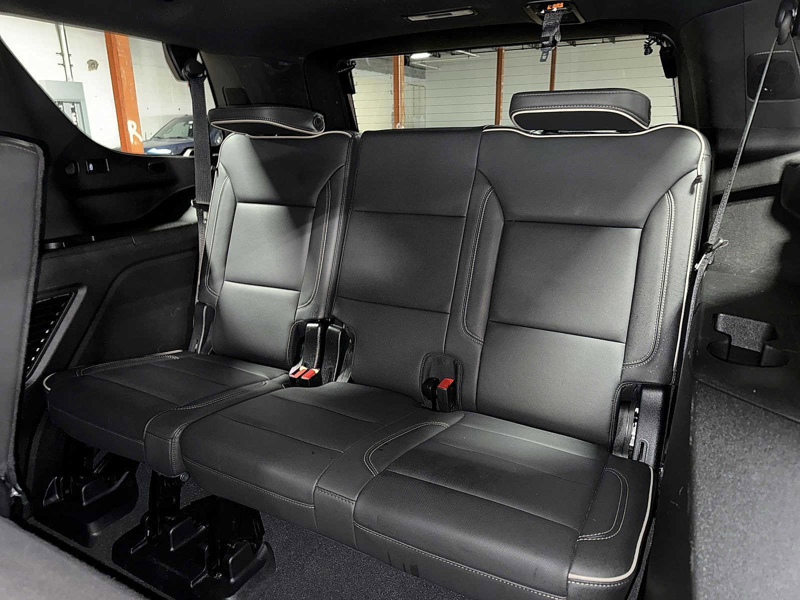 Used 2024 GMC Yukon SLT image 16