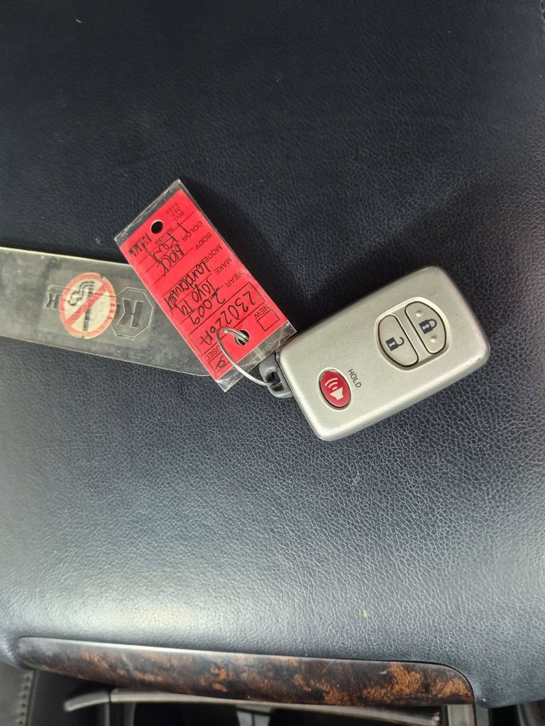Used 2009 Toyota Land Cruiser AWD/4WD image 32