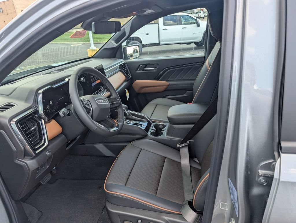 New 2026 GMC Canyon AT4 w/ Technology Plus Package AWD/4WD image 14