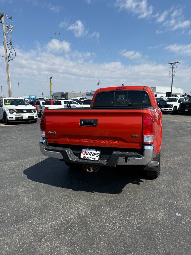 Used 2017 Toyota Tacoma SR5 w/ Tow Package image 6