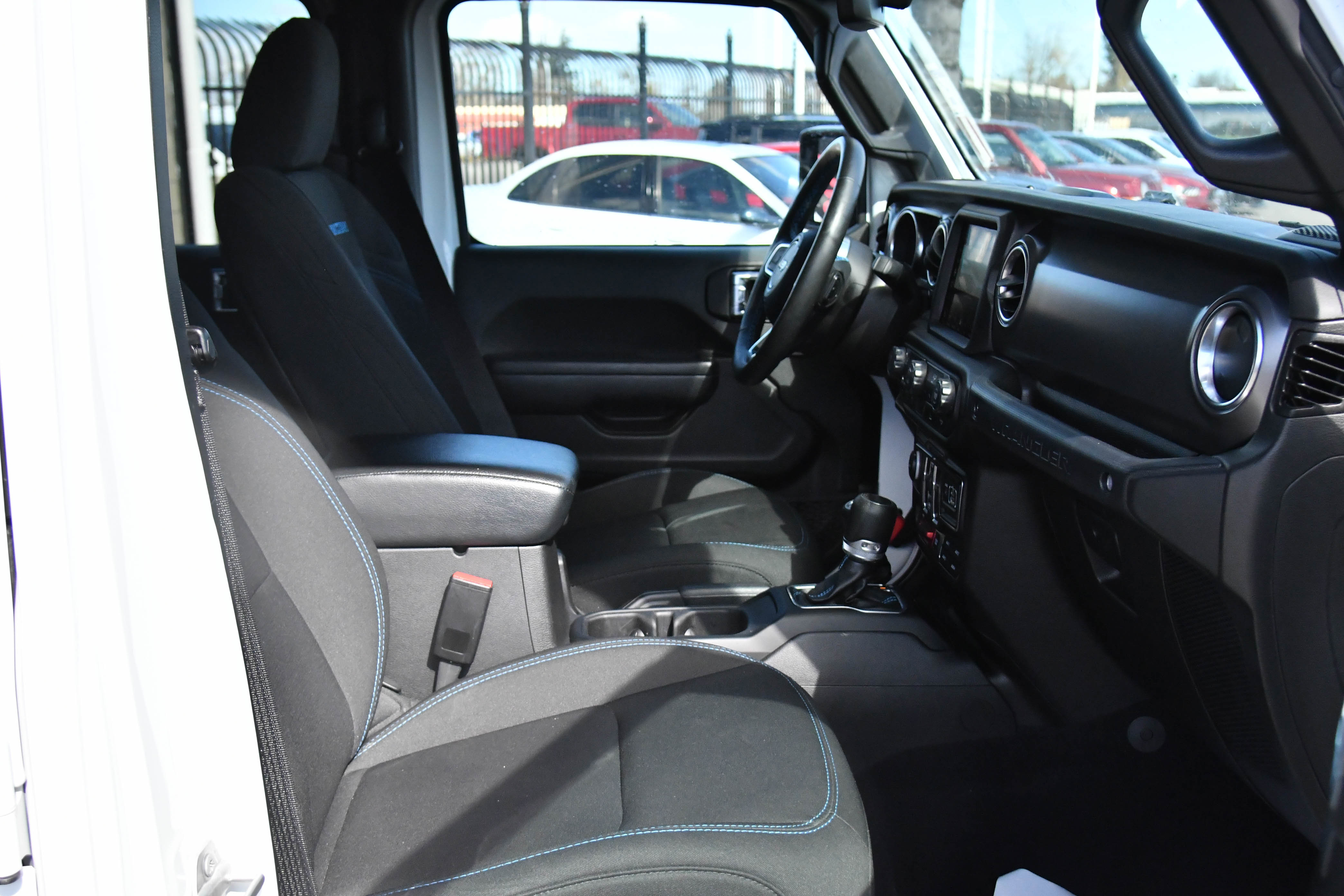 Used 2023 Jeep Wrangler Unlimited Rubicon 4xe w/ Steel Bumper Group image 48