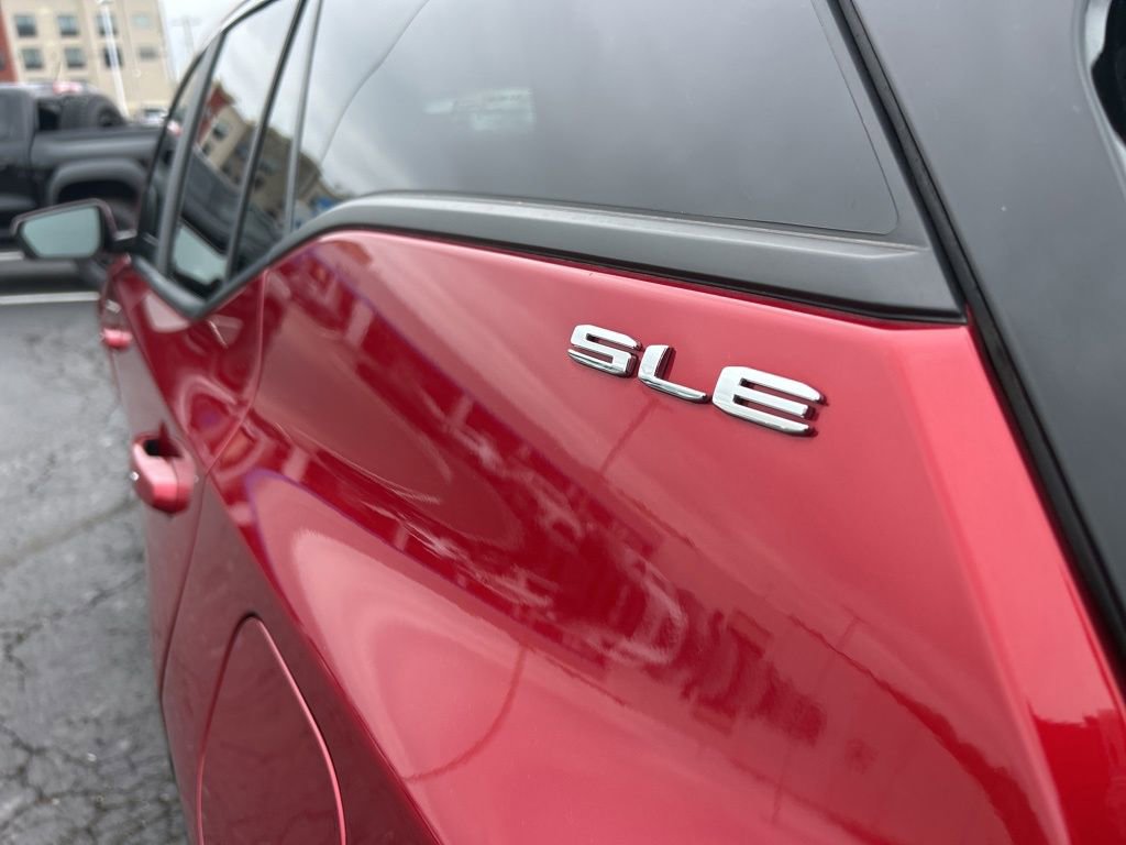 Used 2024 GMC Terrain SLT w/ Elevation Edition AWD/4WD image 14