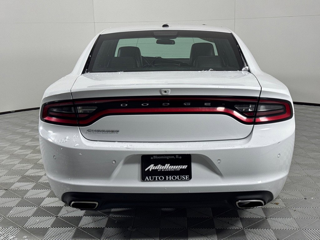 Used 2020 Dodge Charger SXT w/ Leather Interior Group image 6