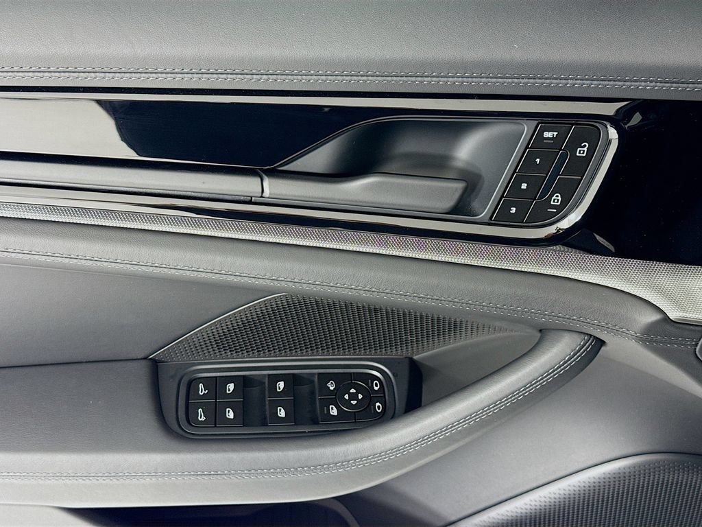 New 2026 Porsche Panamera 4 AWD/4WD image 11