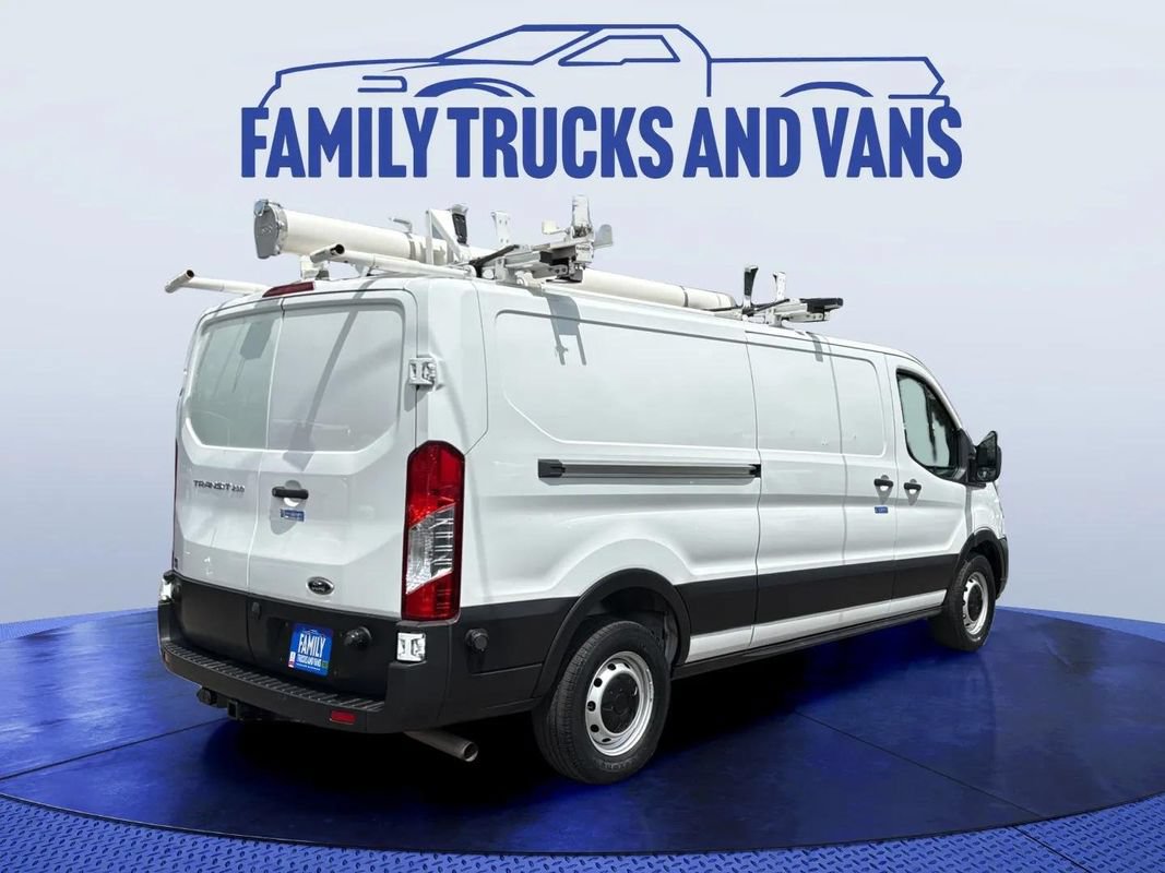 Used 2020 Ford Transit 250 Low Roof RWD image 5