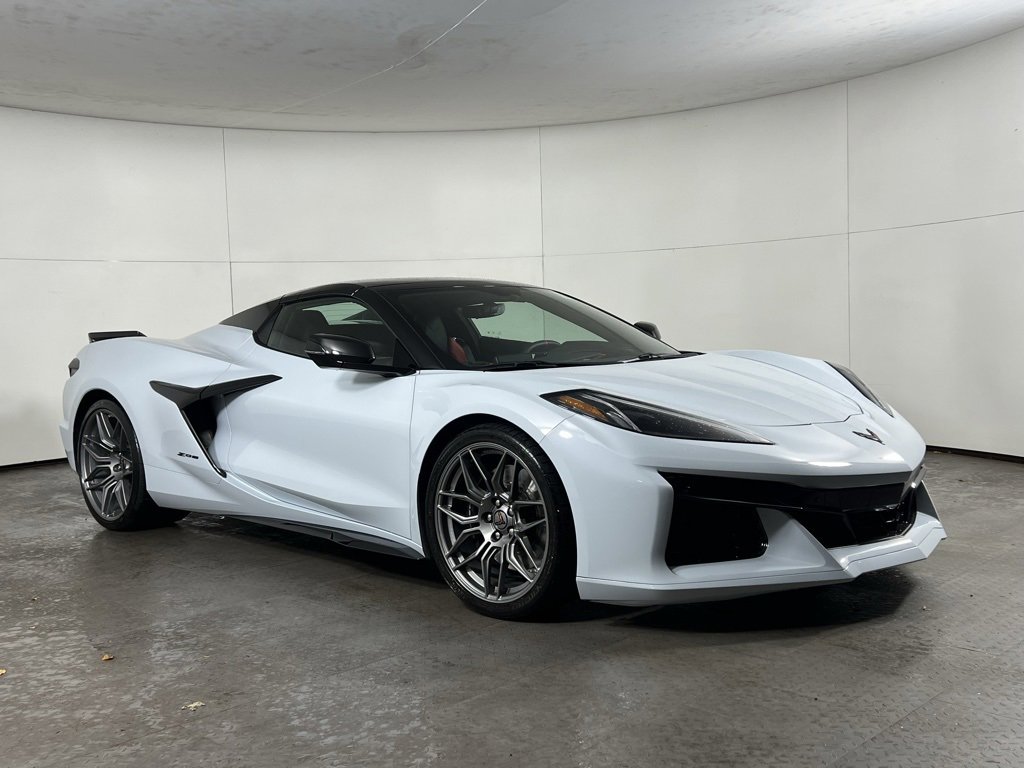 Used 2023 Chevrolet Corvette Z06 image 9