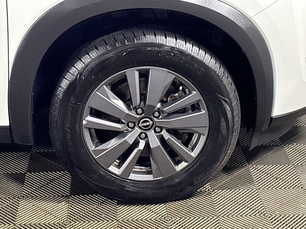 Used 2024 Nissan Pathfinder SV AWD/4WD image 22