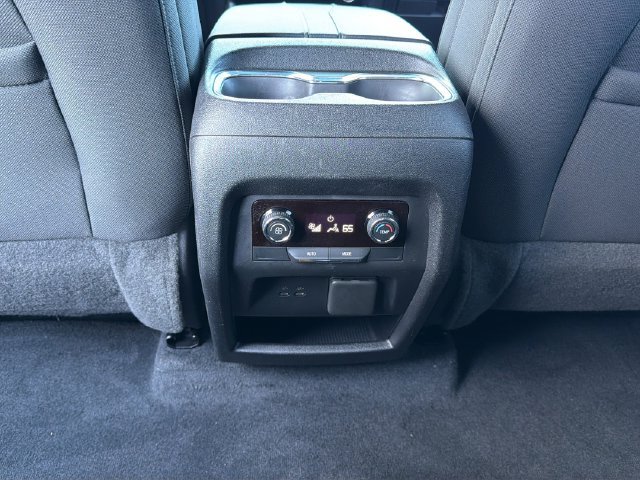 Certified 2024 Chevrolet Traverse LT FWD image 31