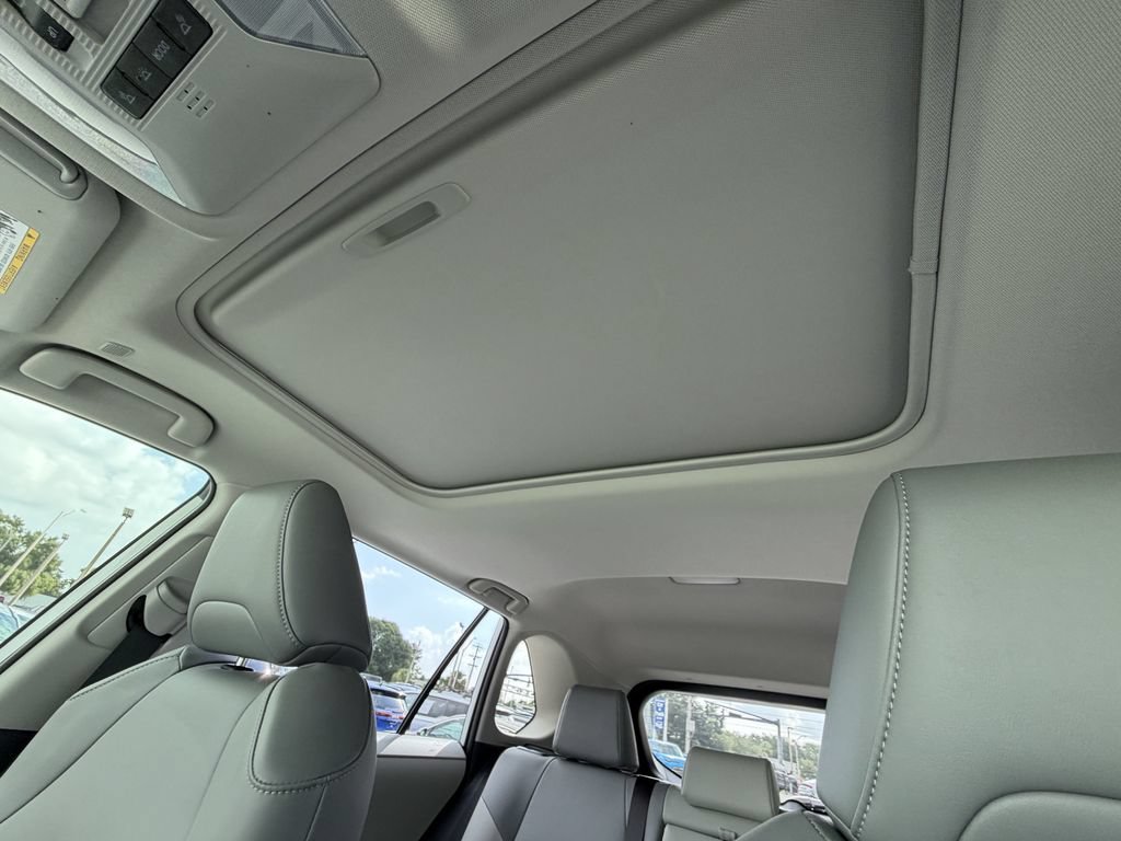 Used 2024 Toyota RAV4 XLE Premium AWD/4WD image 33