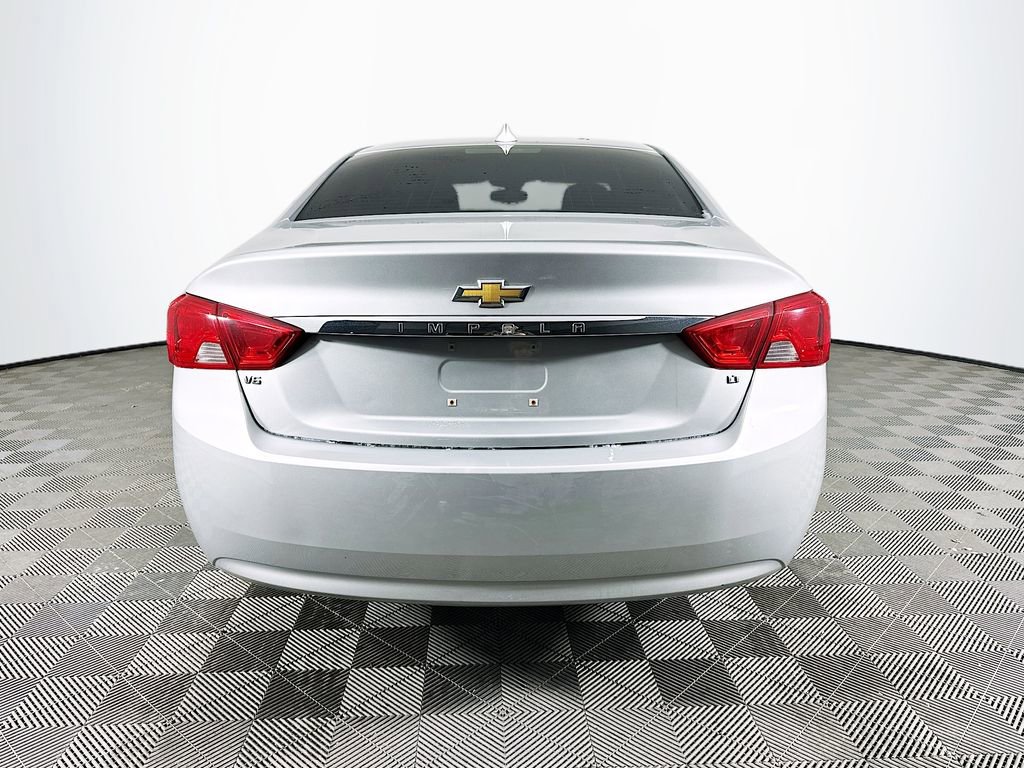 Used 2017 Chevrolet Impala LT image 10