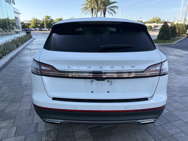 Used 2022 Lincoln Nautilus Reserve w/ Luxury Package image 3