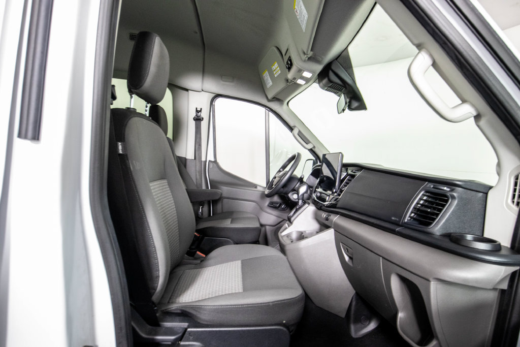 Used 2025 Ford Transit 350 XLT RWD image 9