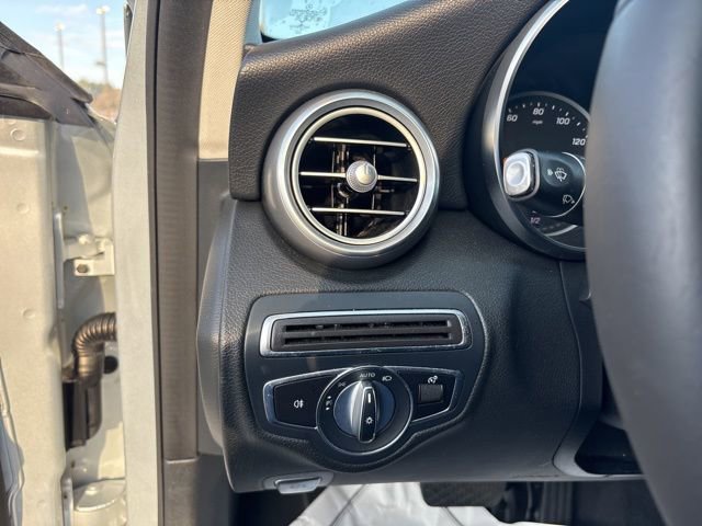 Used 2020 Mercedes-Benz C 300 Sedan image 16