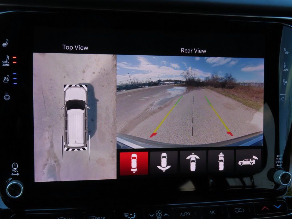 Used 2023 Jeep Grand Wagoneer Series III image 8