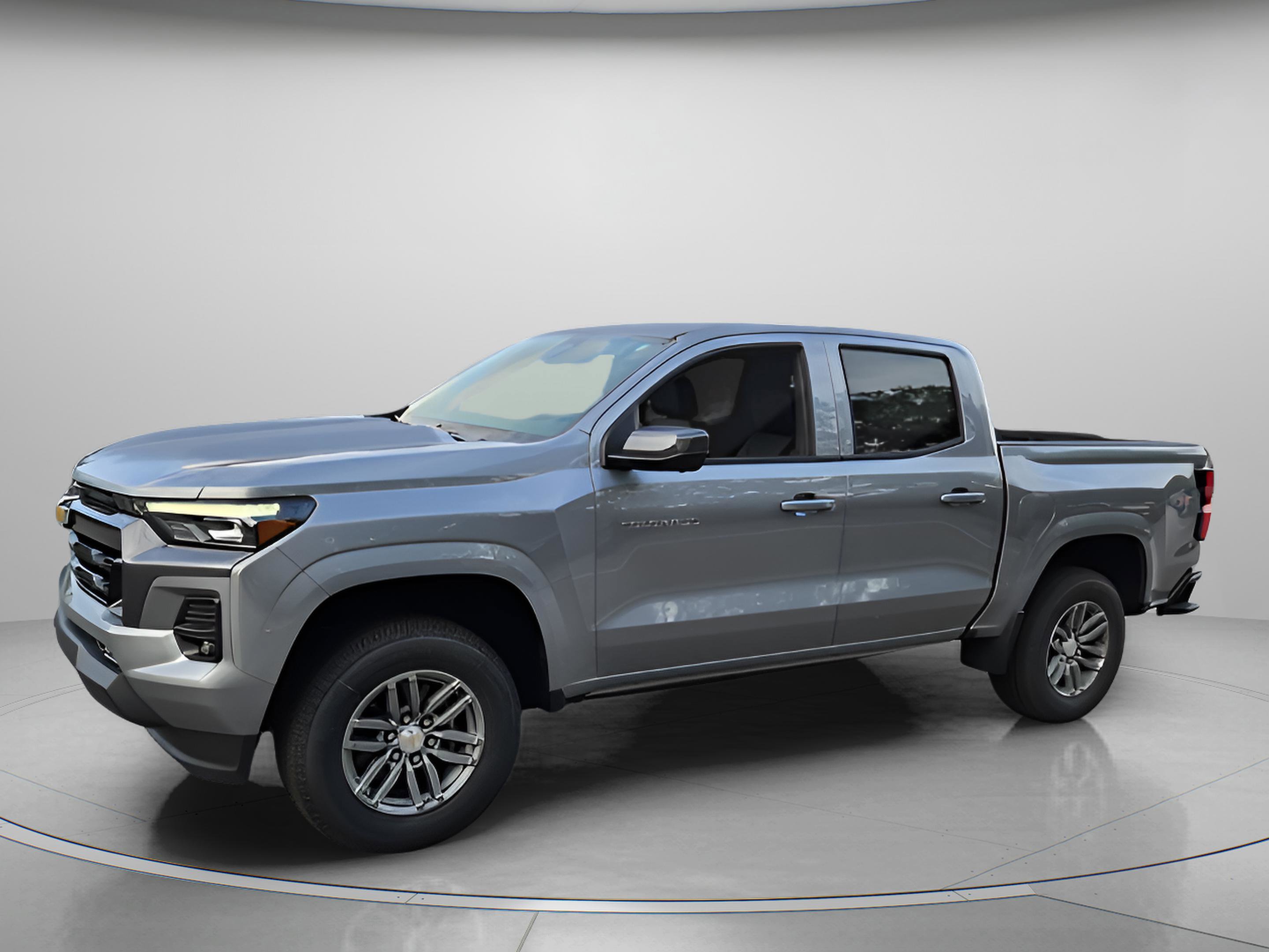 New 2026 Chevrolet Colorado LT w/ LT Convenience Package AWD/4WD image 2