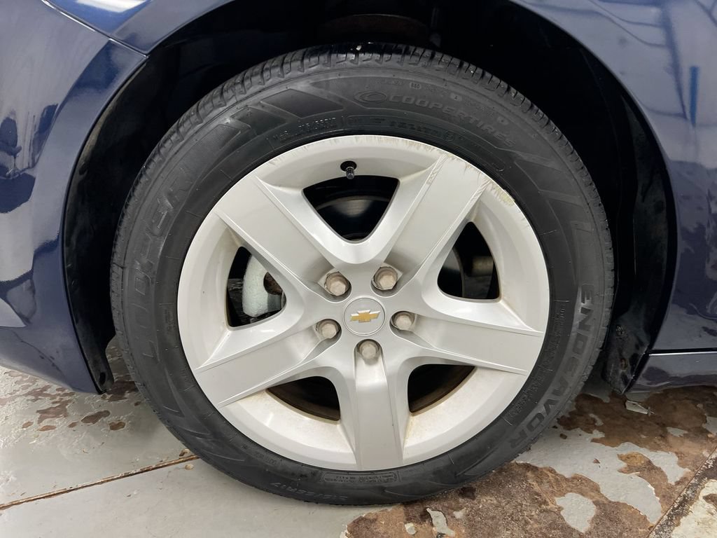 Used 2009 Chevrolet Malibu LS FWD image 25