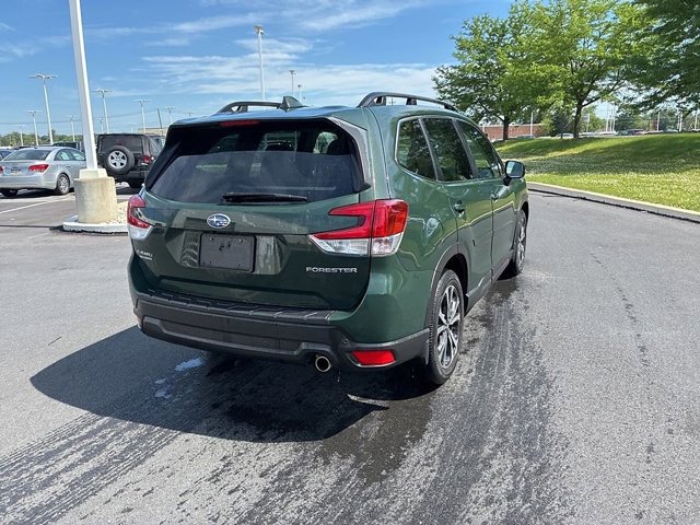 Used 2023 Subaru Forester Limited AWD/4WD image 10