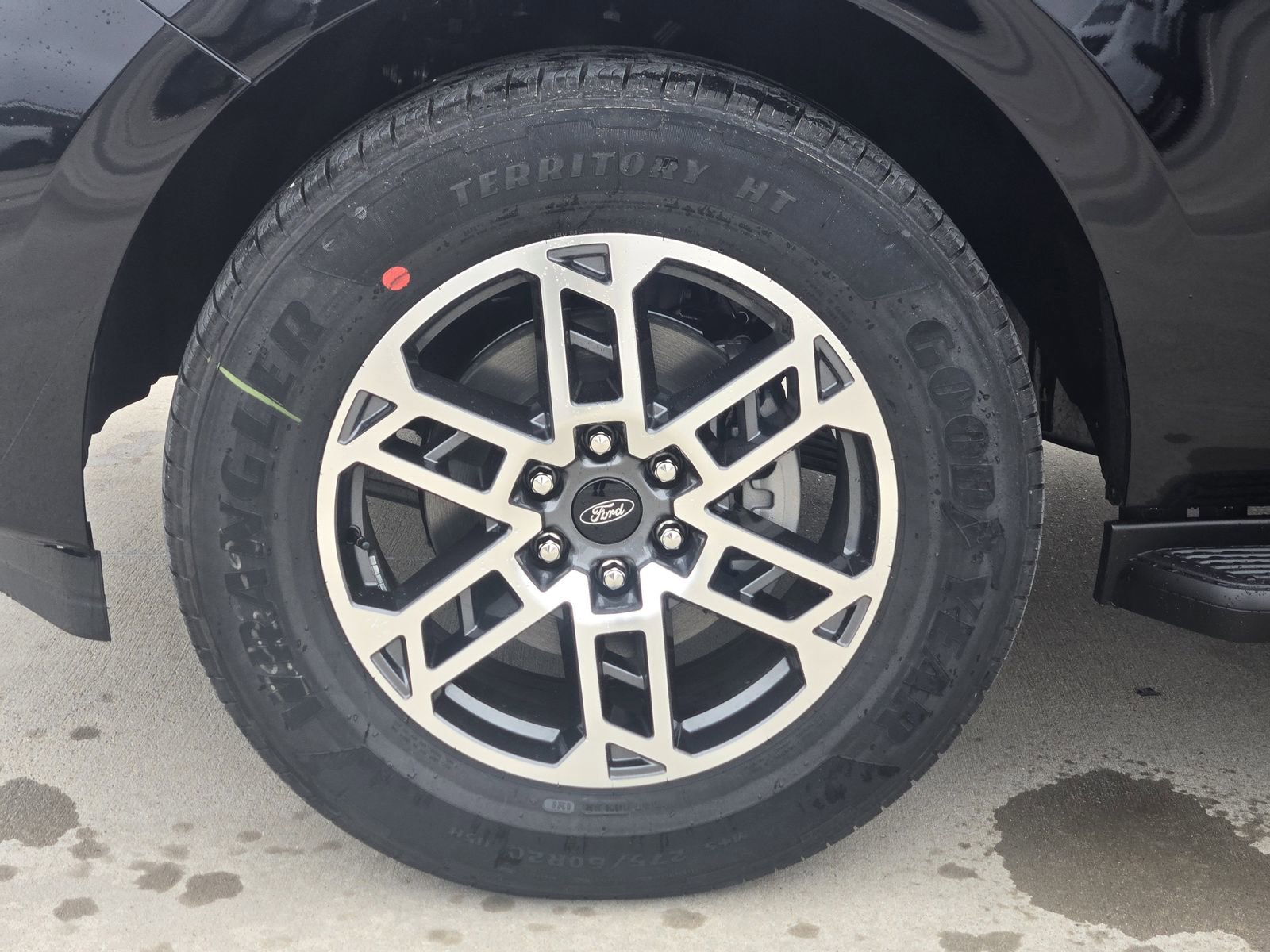 New 2026 Ford Expedition Active RWD image 13