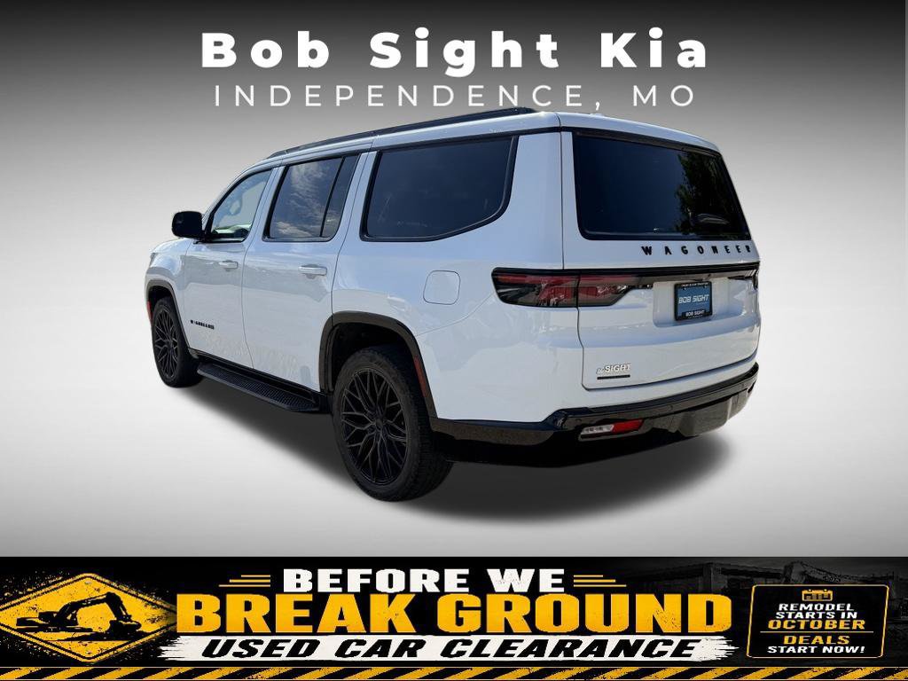 Used 2023 Jeep Wagoneer Series II AWD/4WD image 7