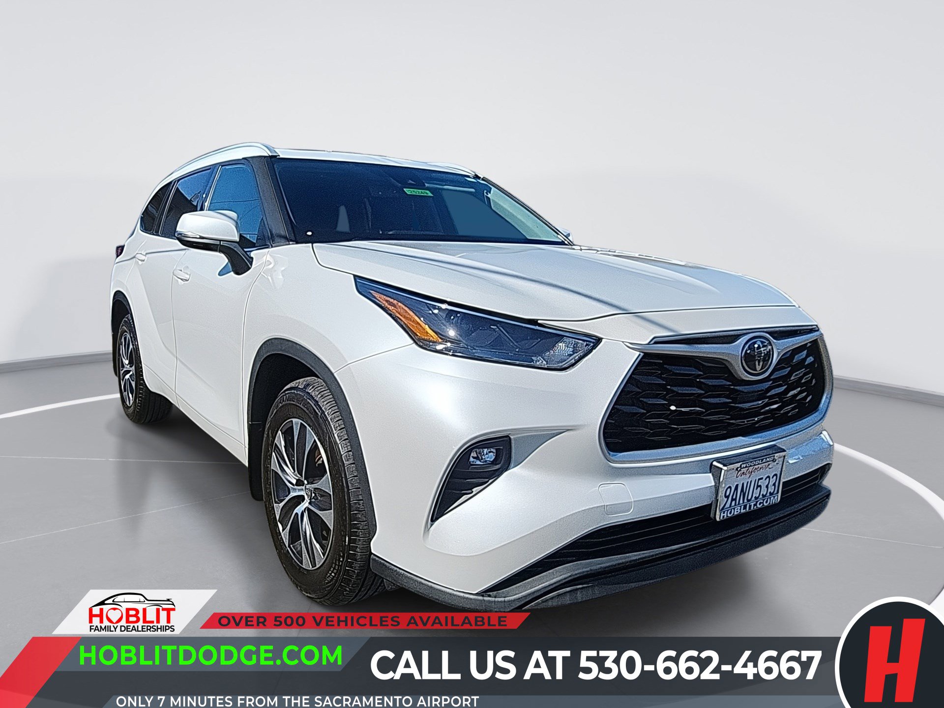 Used 2022 Toyota Highlander XLE image 1