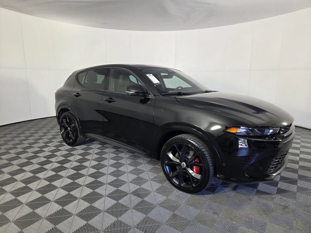 Certified 2025 Dodge Hornet R/T w/ R/T Plus Package image 5