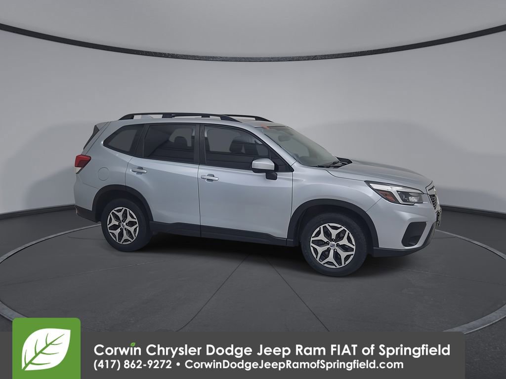 Used 2021 Subaru Forester Premium AWD/4WD image 17