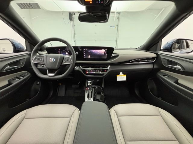 New 2026 Buick Envista Avenir image 2