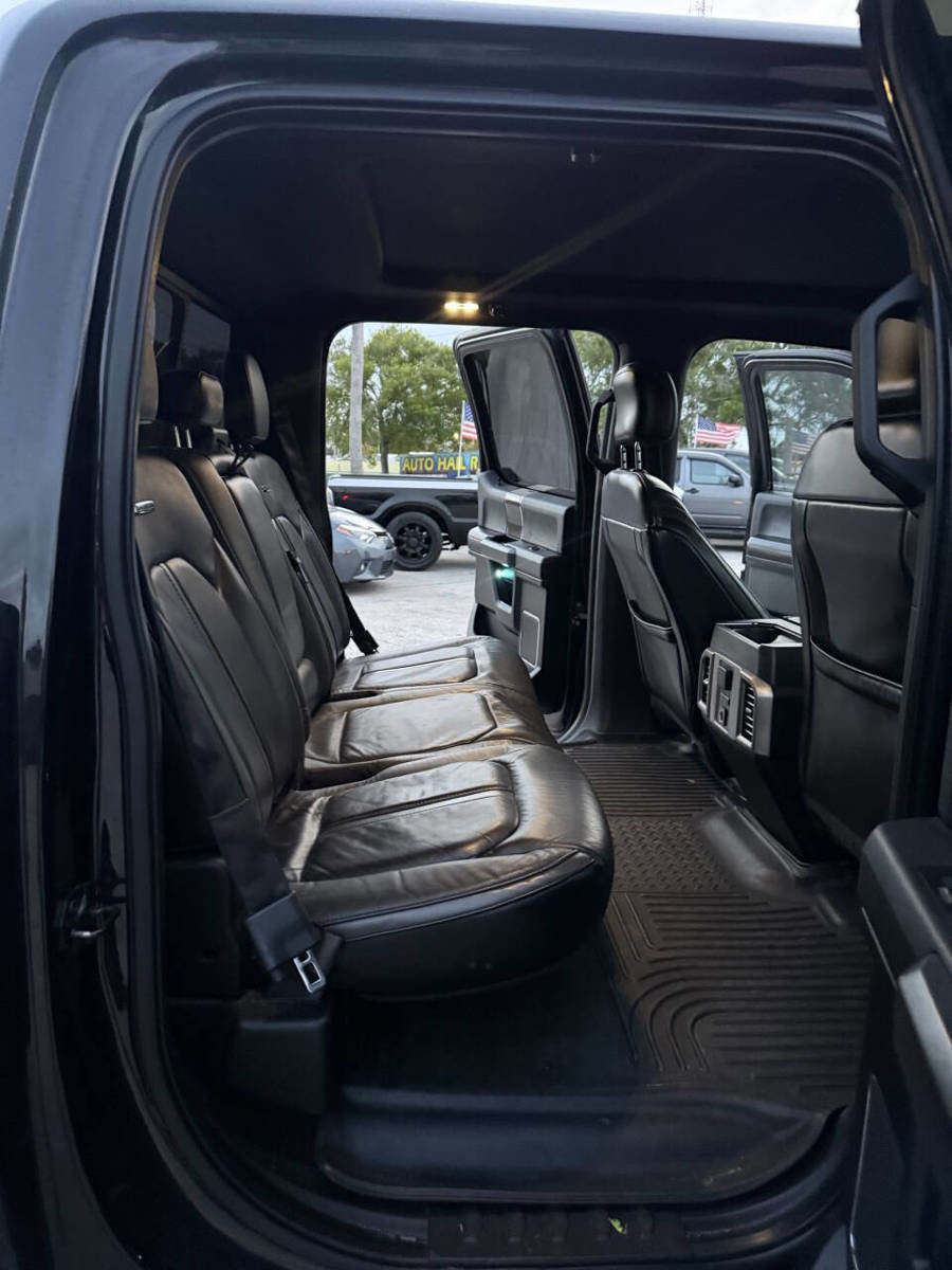 Used 2015 Ford F150 Platinum w/ Equipment Group 701A Luxury image 15