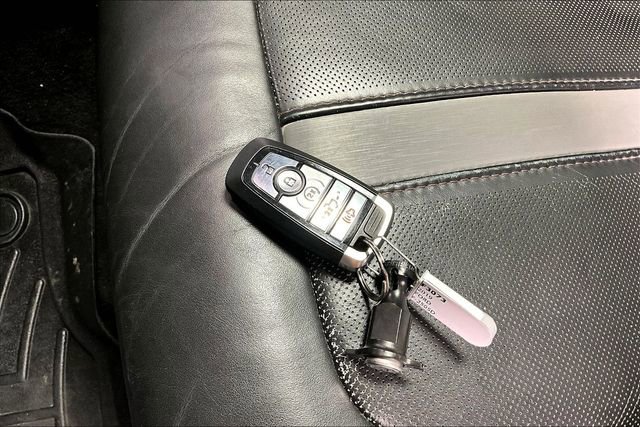 Used 2019 Ford F250 Platinum w/ Platinum Ultimate Package image 32