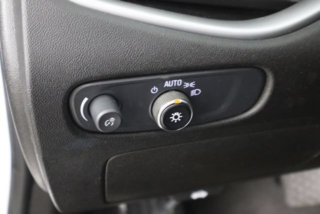 Used 2024 Chevrolet Malibu LS FWD image 25