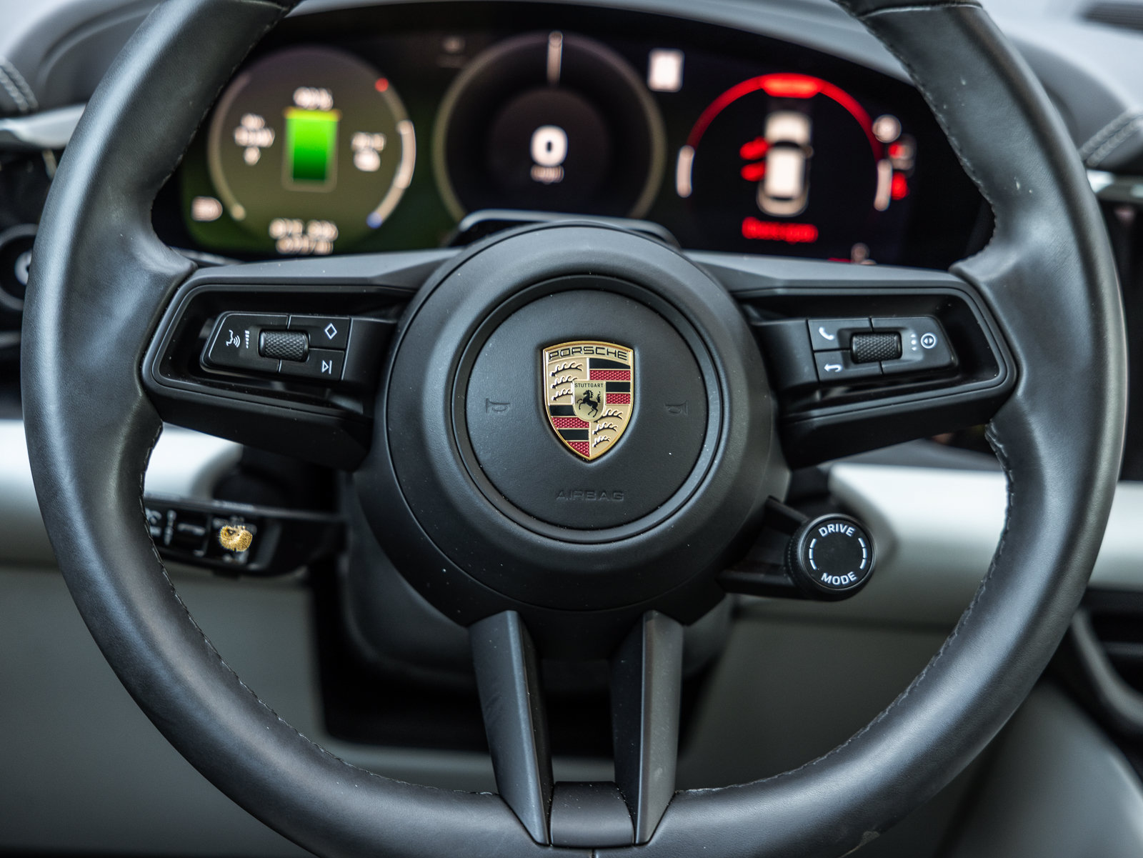 Certified 2026 Porsche Macan Electric RWD image 13