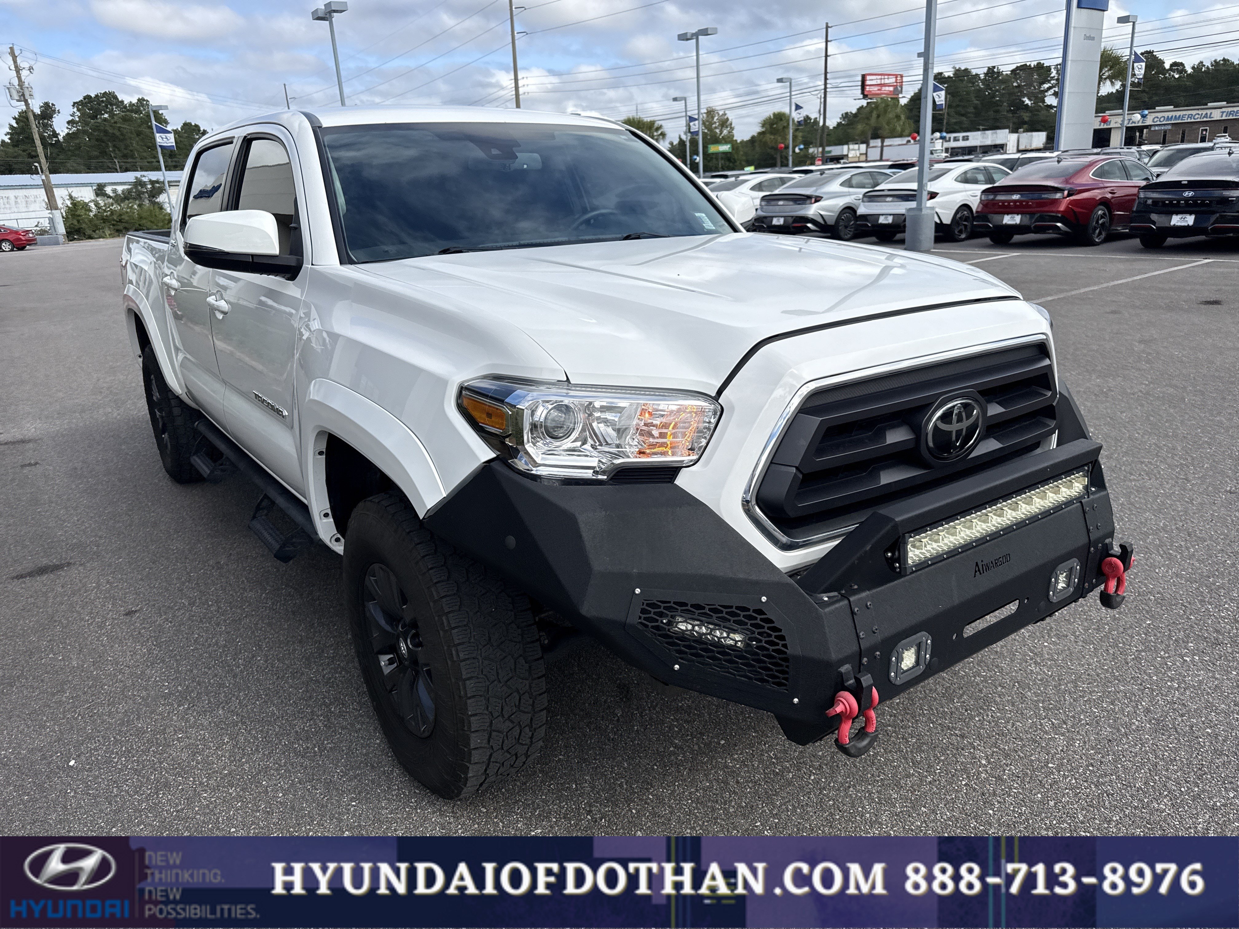 Used 2023 Toyota Tacoma SR5 w/ Technology Package AWD/4WD image 5