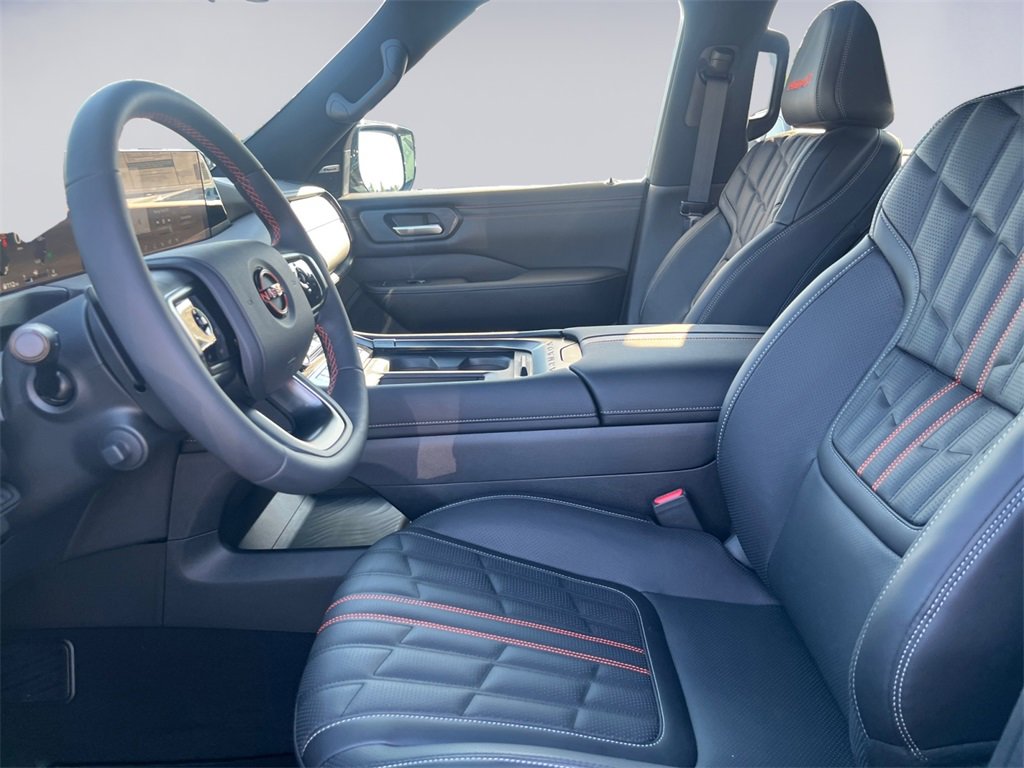 New 2025 Nissan Armada PRO-4X image 10