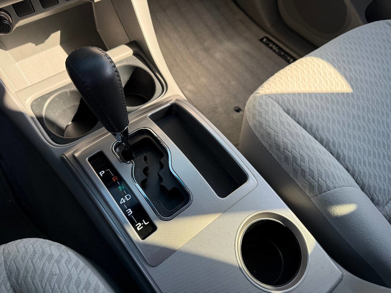 Used 2011 Toyota Tacoma 4x4 Double Cab w/ SR5 Pkg #2 image 18