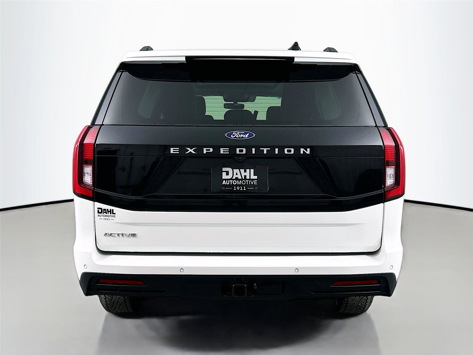 New 2026 Ford Expedition Active image 6