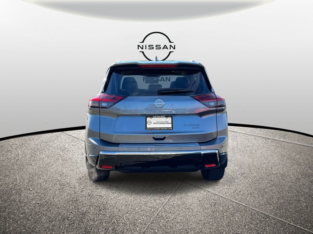 Used 2024 Nissan Rogue Platinum image 7