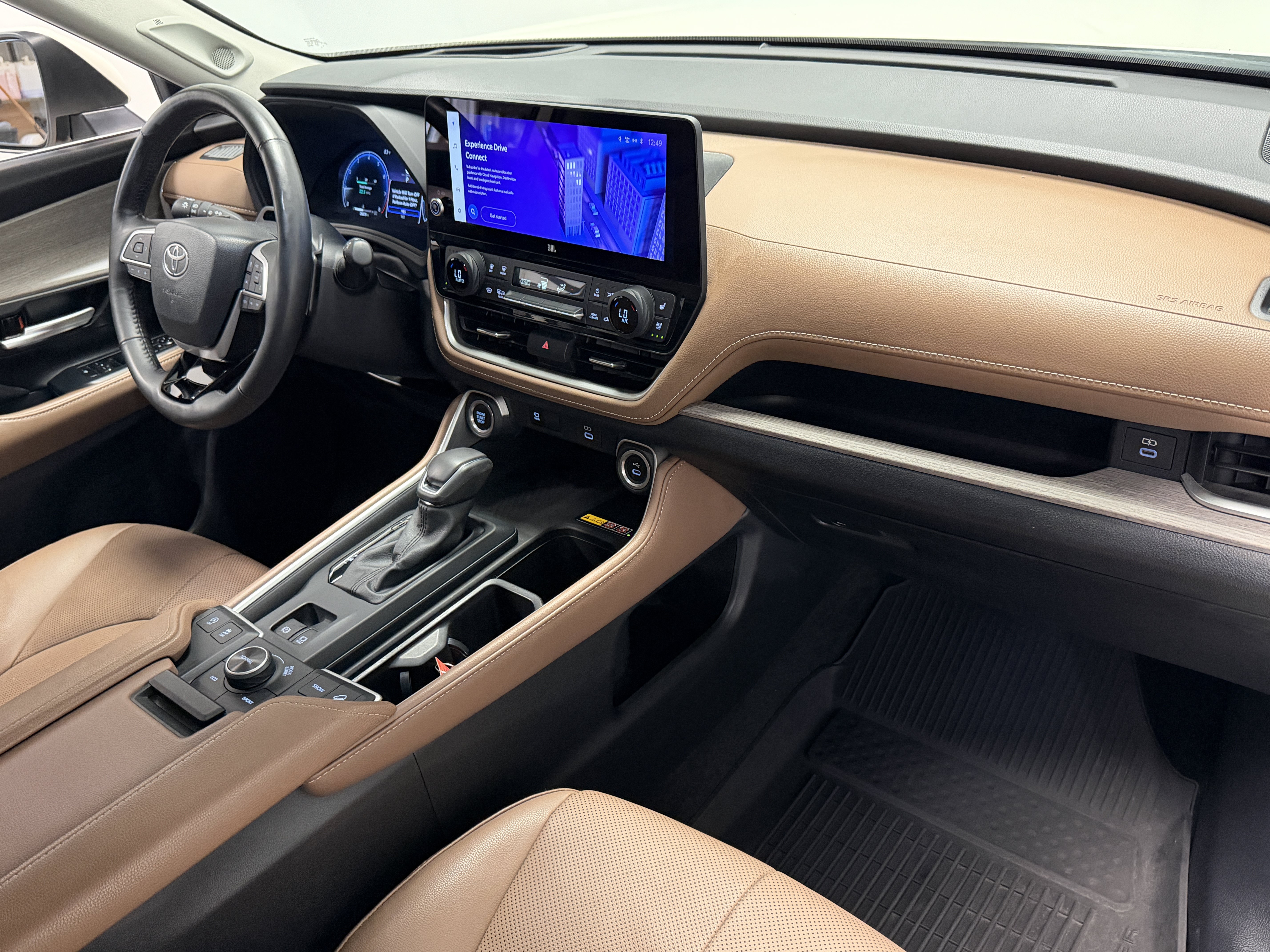 Used 2024 Toyota Grand Highlander AWD image 20