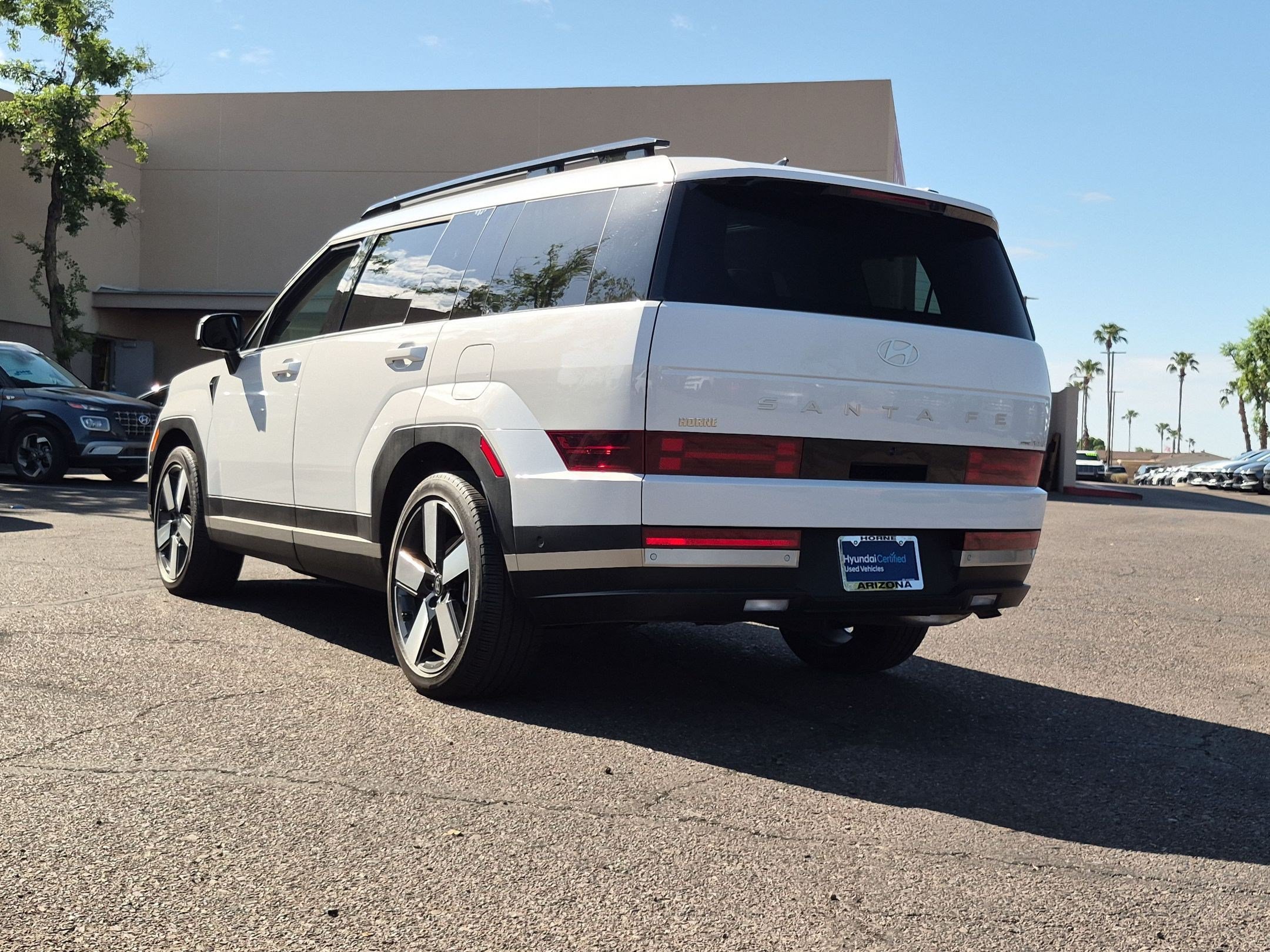 Certified 2025 Hyundai Santa Fe Limited AWD/4WD image 8