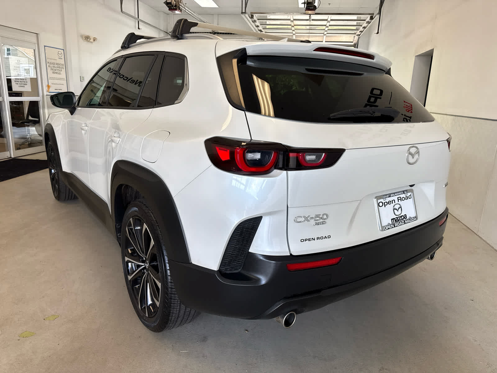 Certified 2024 MAZDA CX-50 AWD 2.5 S w/ Premium Plus Pkg image 5