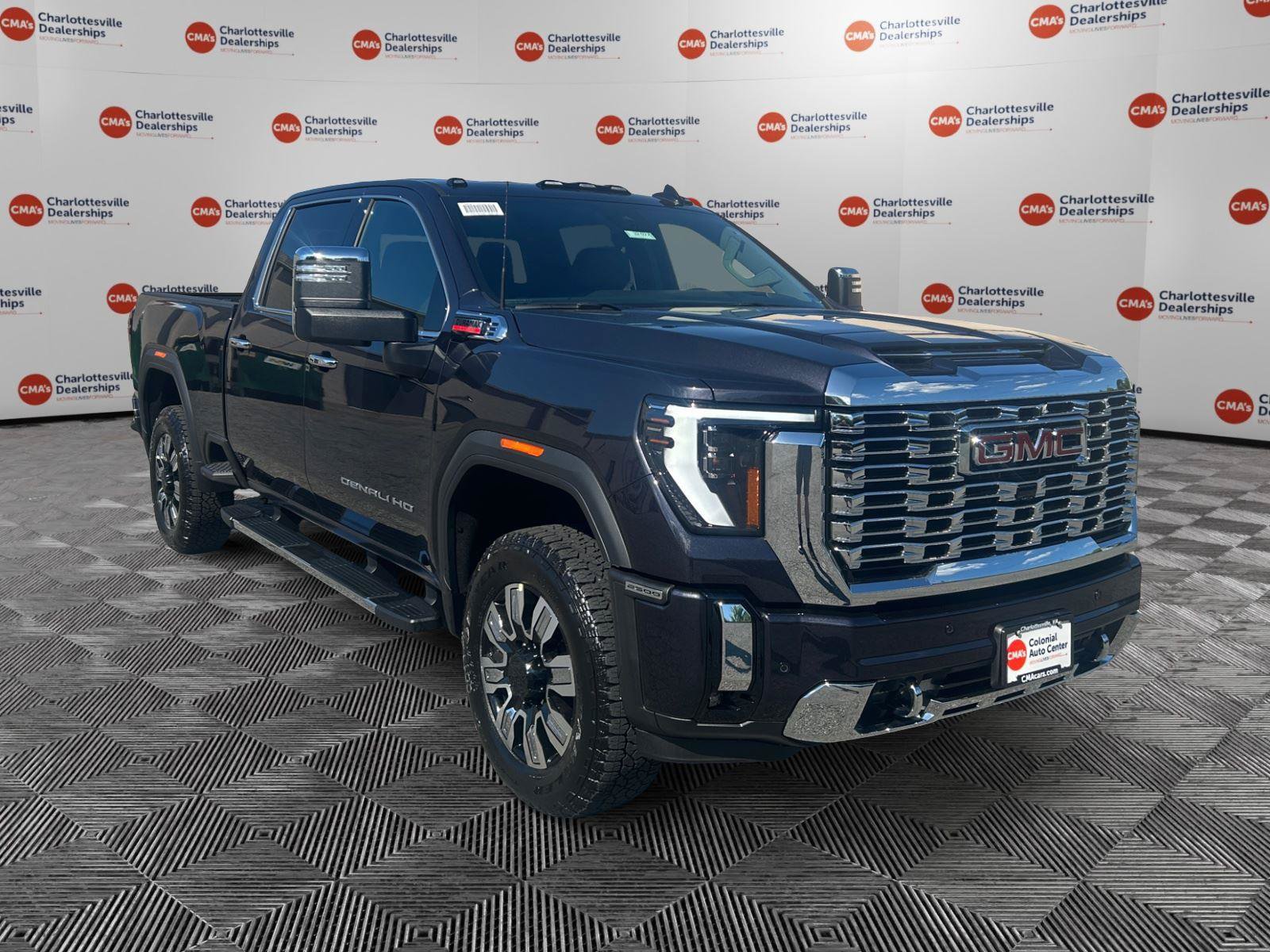 New 2026 GMC Sierra 2500 Denali w/ Denali Reserve Package AWD/4WD image 7