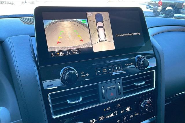 Used 2024 Nissan Armada SL w/ Captain's Chairs Package image 23