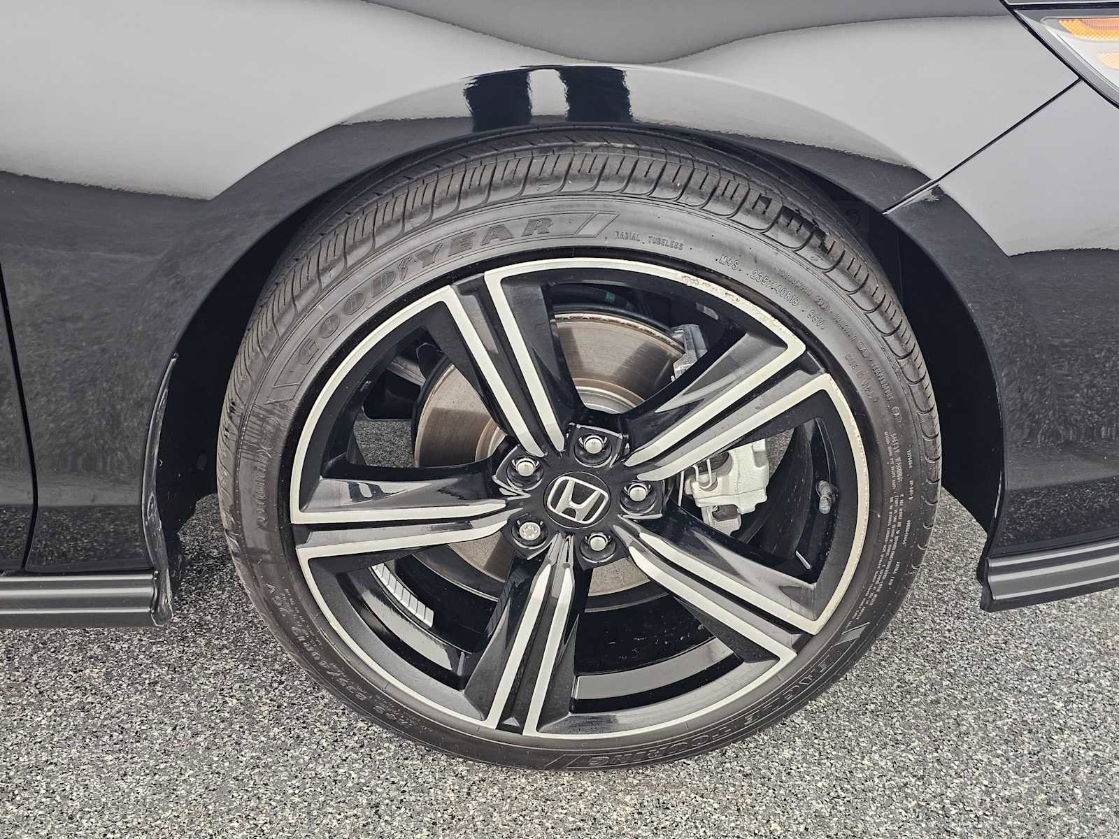 Used 2024 Honda Accord Sport image 9
