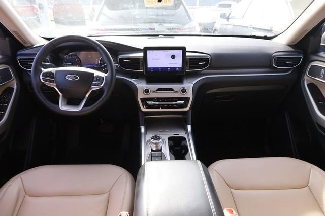 Certified 2024 Ford Explorer XLT w/ Equipment Group 202A image 23
