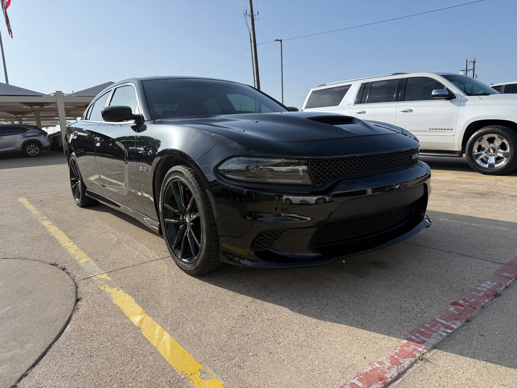 Used 2023 Dodge Charger R/T RWD image 1