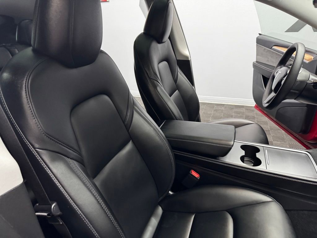 Used 2024 Tesla Model Y Long Range image 55