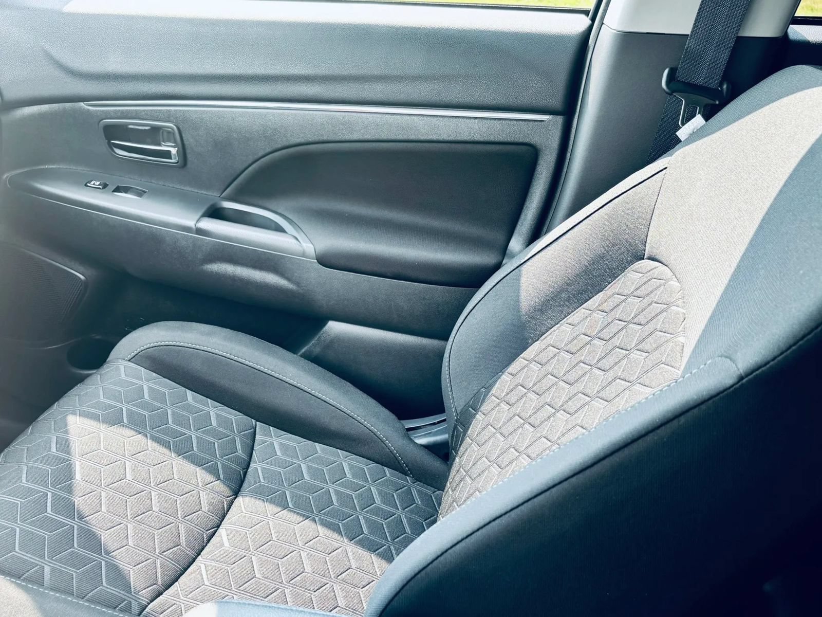 Used 2026 Mitsubishi Outlander Sport AWD image 31